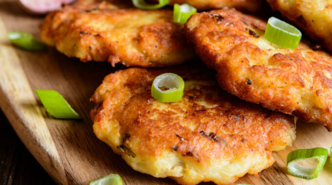 Spud-tacular fritters: A game-changing recipe for potato lovers | The ...